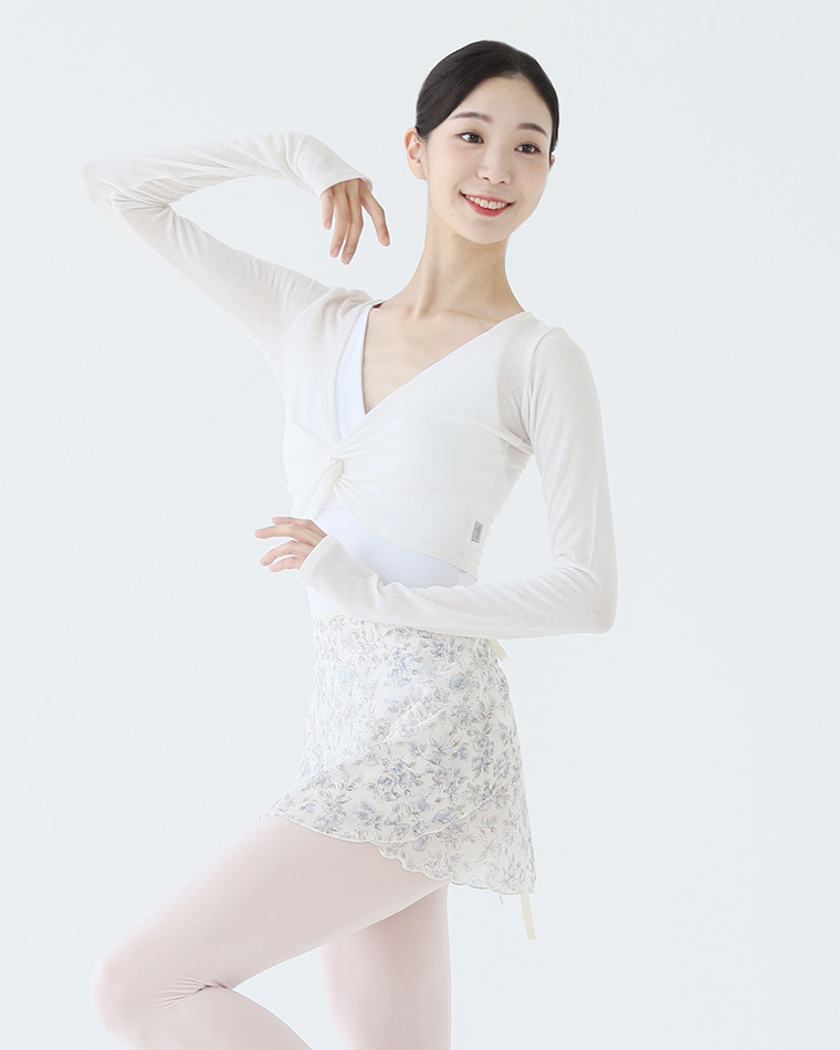 キンククロプティ-クリーム [Twisted Crop Tee-Cream] Korea