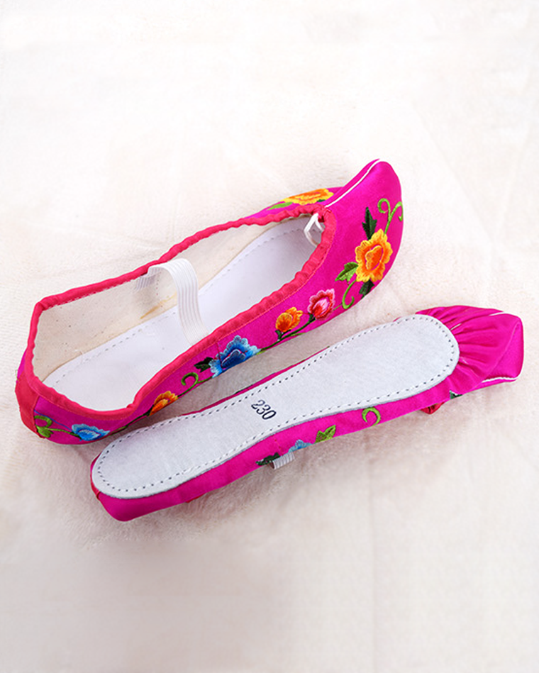 刺繍鼻シューズ-3 colors [Embroidery Nose Shoes-3 colors] Korea