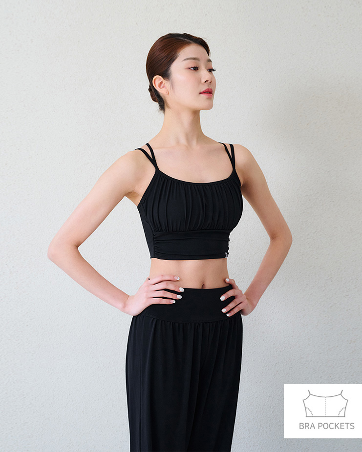 エラシャーリングトップ[ブラック] Ella Shirring Tower [Black] Korea